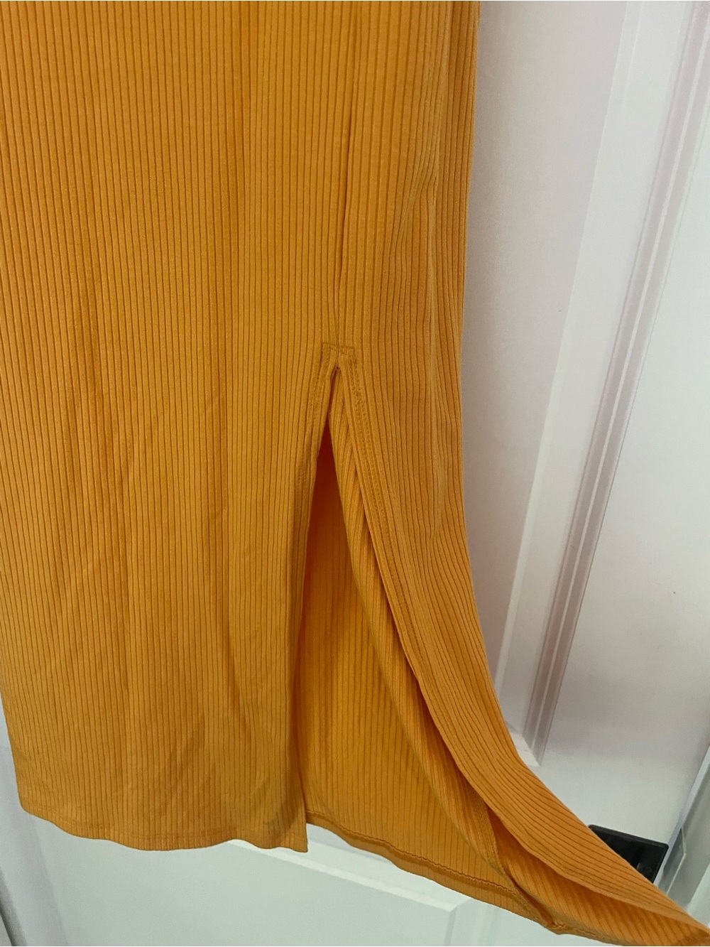 Reformation Cassi knit dress cantaloupe size 2 - Picture 4 of 7